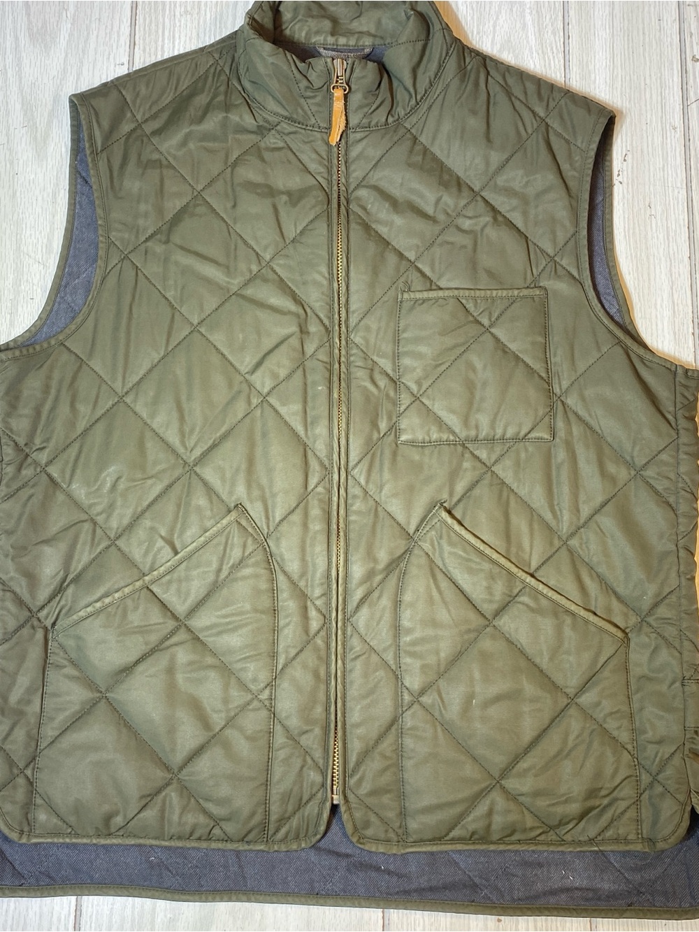 J.Crew Sussex Quilted Vest Men’s Size L Olive Green Full Zip Outerwear